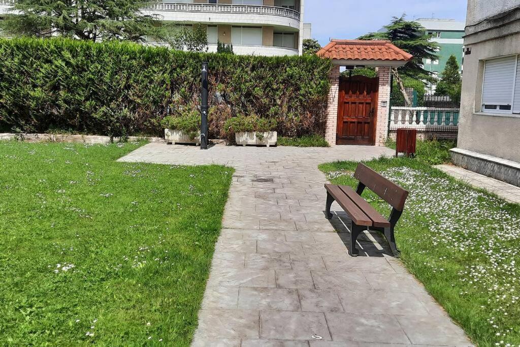 Appartement Reformado, A 2Min De Playa, En La Mejor Zona. à Laredo Extérieur photo